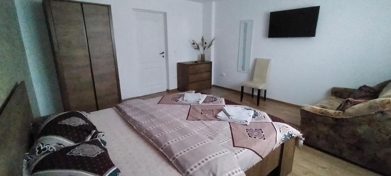 Villa Casa Luminita Ieşelniţa Esterno foto